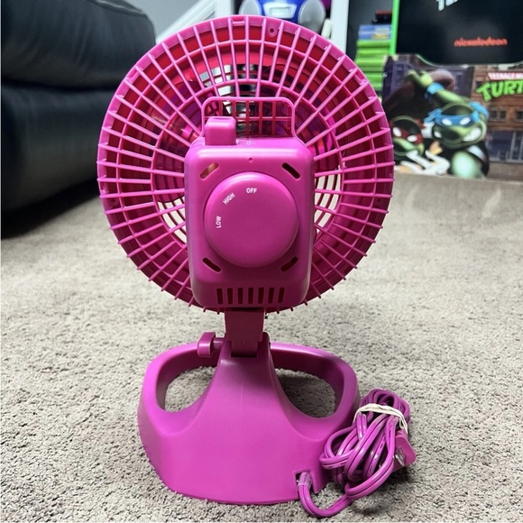 Holmes 6-in 2-Speed Oscillating Desk Fan - Picture 3 of 8